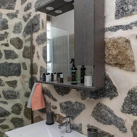 Gospodarstwo agroturystyczne The Stone House Naxos