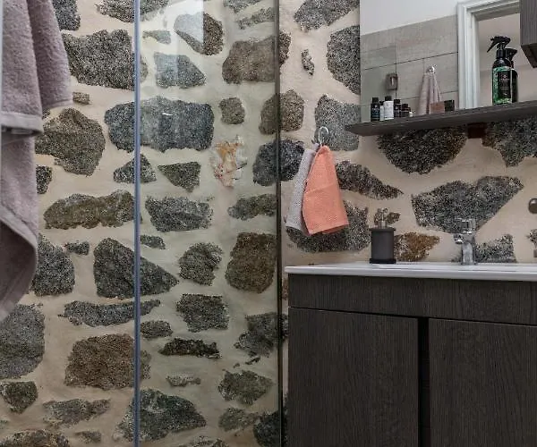 The Stone House Naxos Κατάλυμα σε φάρμα *