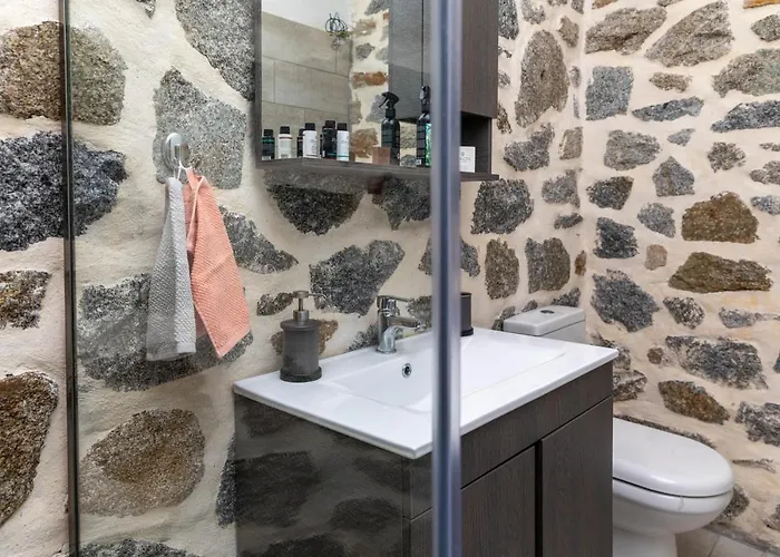 The Stone House Naxos Farm stay *