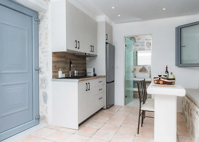 The Stone House Naxos Farm stay *