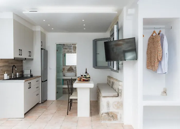 The Stone House Naxos Farm stay *