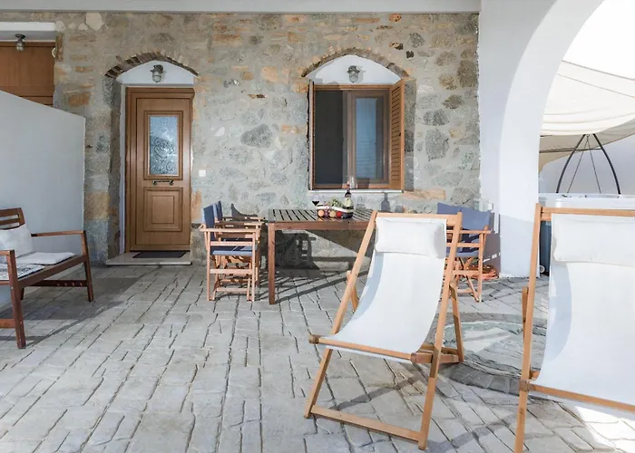 The Stone House Naxos Farm stay *